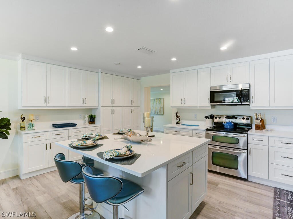 1279 10th Avenue N Naples FL 34102 226008076 image8