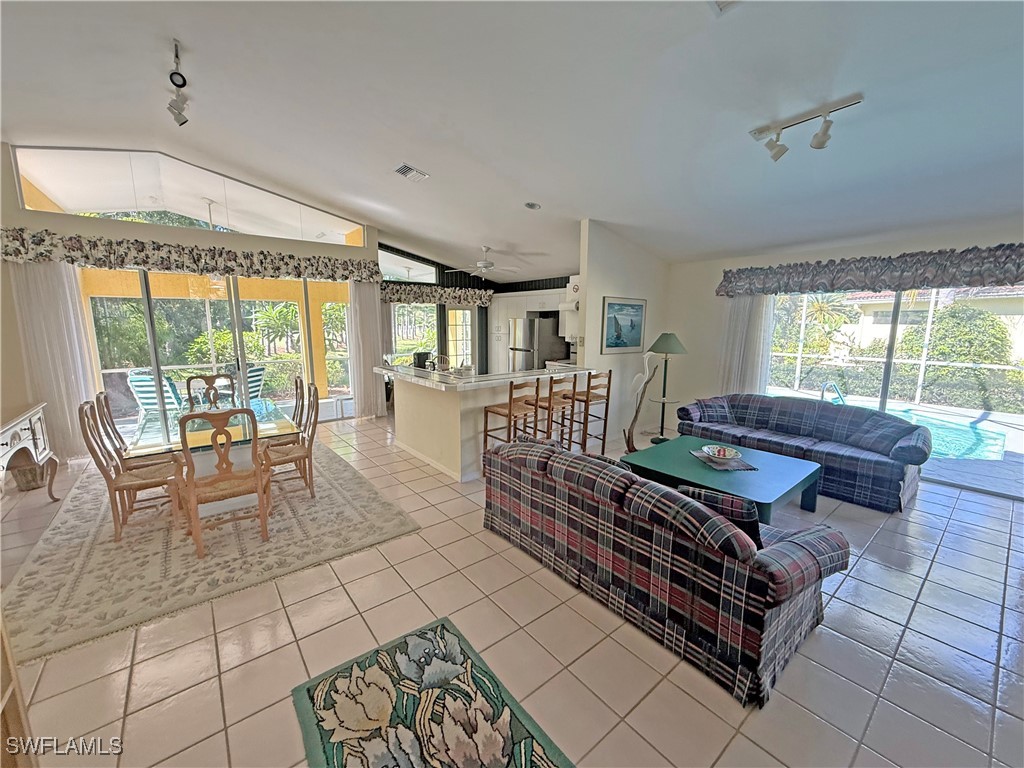 1279 Naples Lake Drive Naples FL 34104 225070278 image5