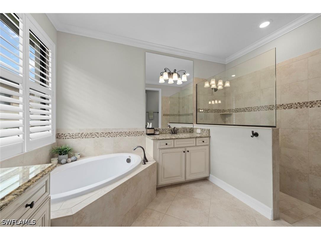 12792 Kinross Lane Naples FL 34120 226021410 image8