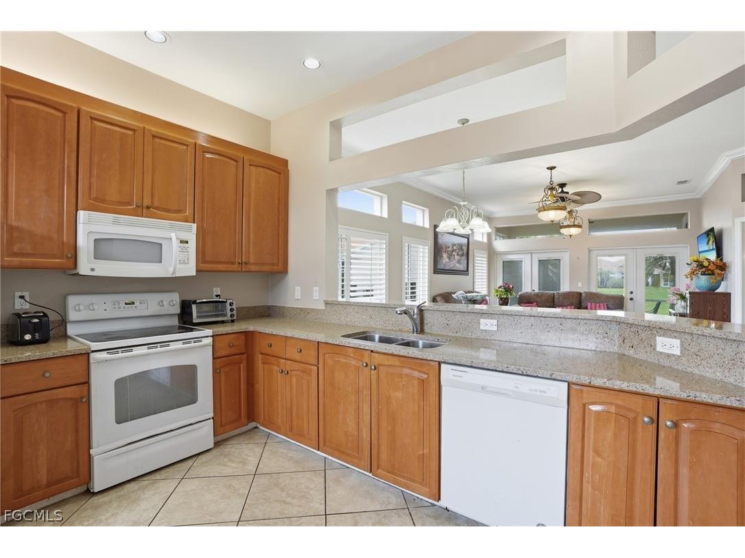 12793 Devonshire Lakes Circle Fort Myers FL 33913 2026011411 image10