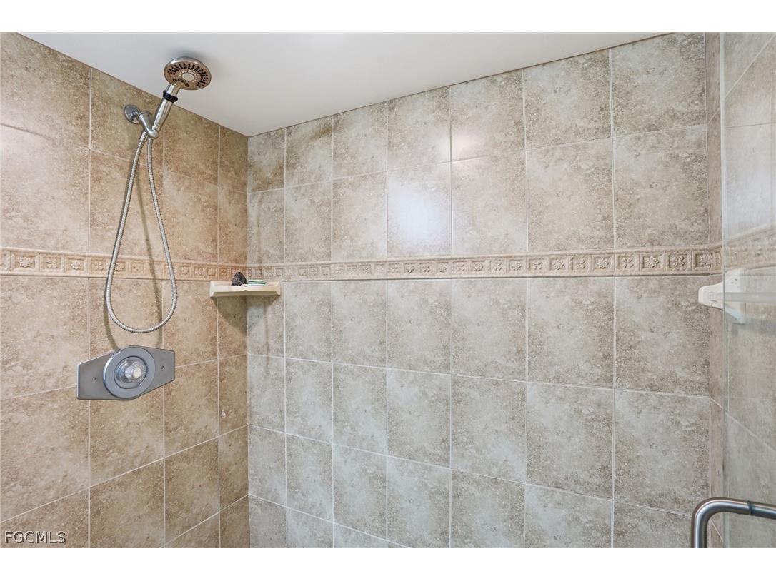 12793 Devonshire Lakes Circle Fort Myers FL 33913 2026011411 image17