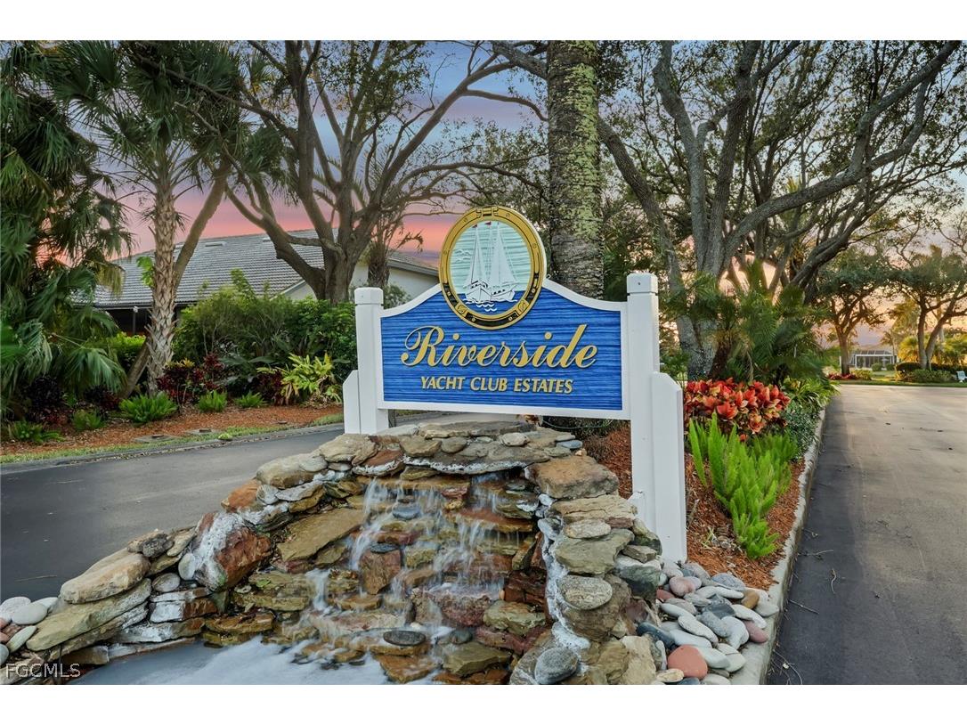 12793 Yacht Club Circle Fort Myers FL 33919 2026005925 image1