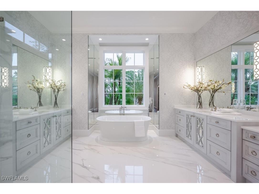 128 1st Avenue S Naples FL 34102 224012251 image17