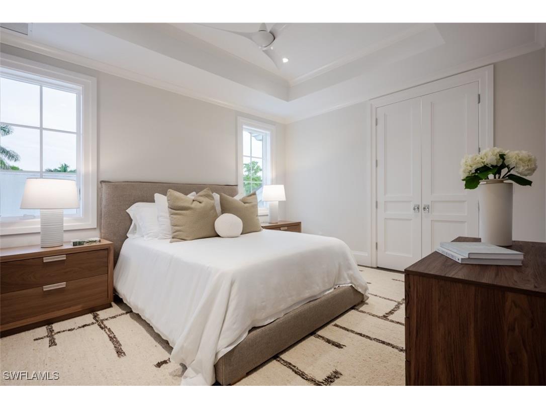 128 1st Avenue S Naples FL 34102 224012251 image27