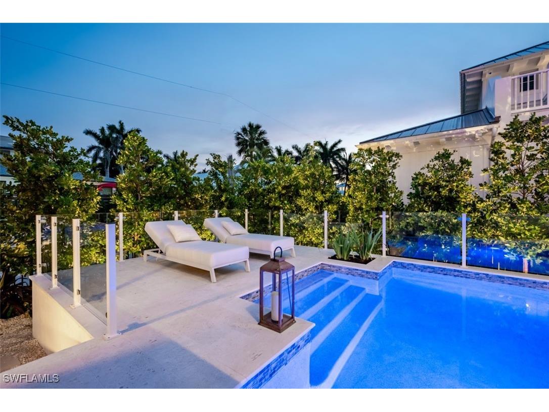 128 1st Avenue S Naples FL 34102 224012251 image46