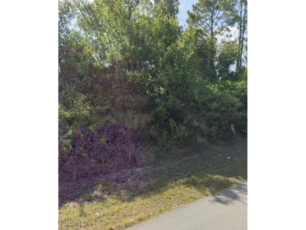 128 Aurora Avenue S Lehigh Acres FL 33974 2026005244 image1