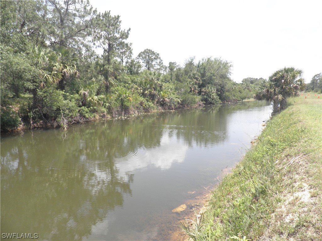 128 Aurora Avenue S Lehigh Acres FL 33974 223037203 image1