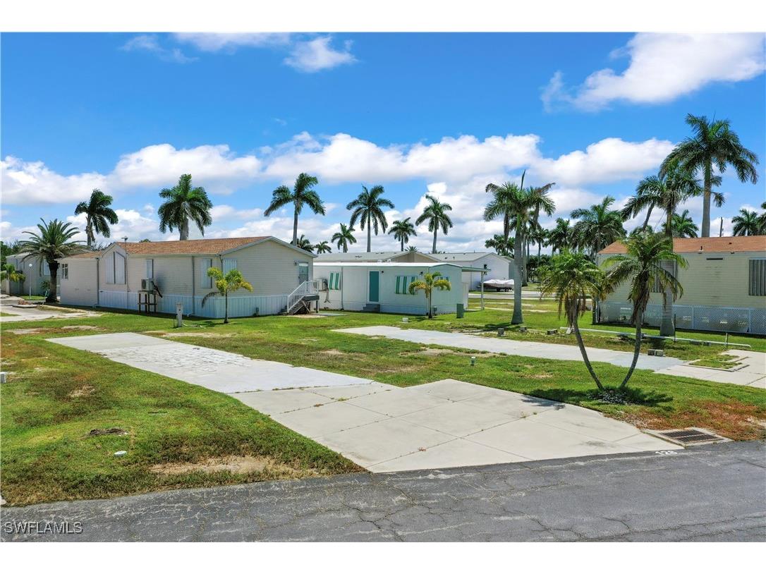 128 Cortez Way Fort Myers Beach FL 33931 225069356 image2