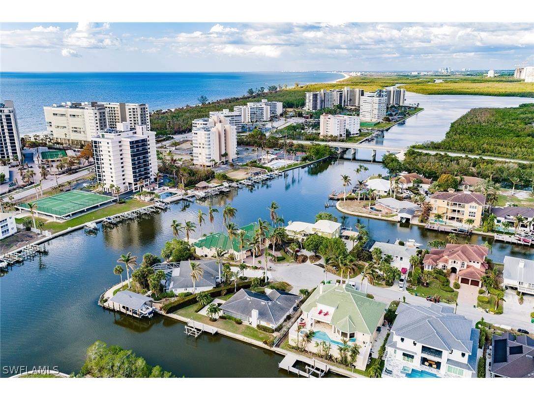 128 Heron Avenue Naples FL 34108 222078881 image1