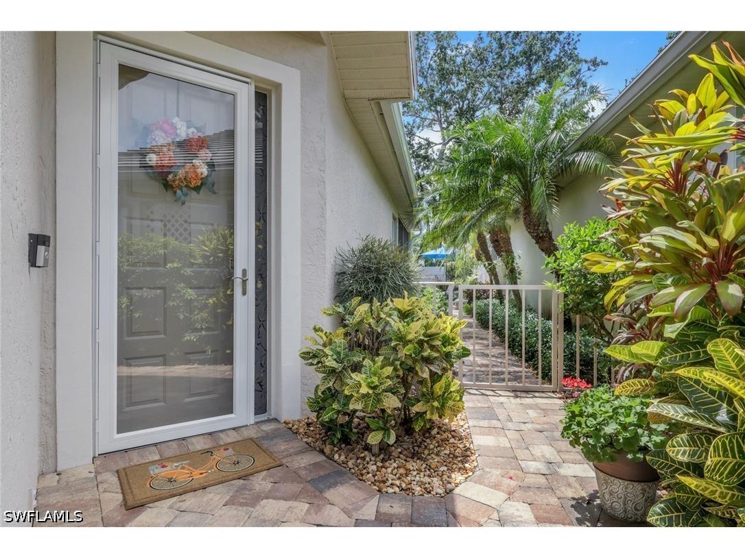 128 Livermore Lane Naples FL 34119 226024254 image7