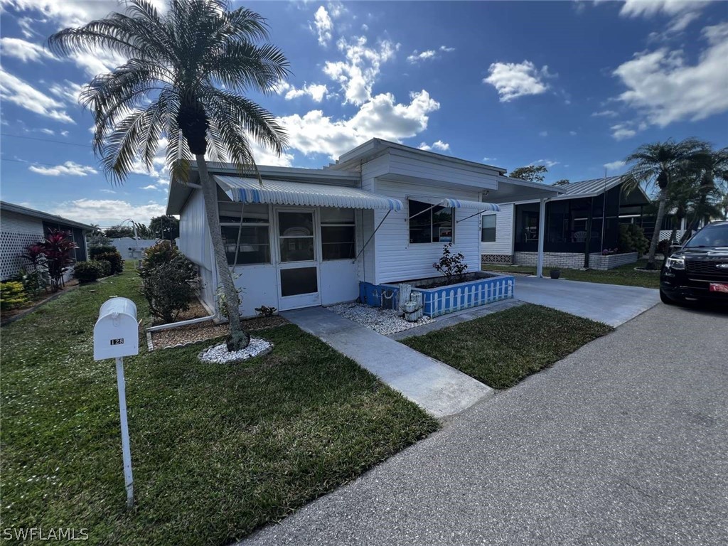 128 Moorhead Manor Naples FL 34112 224027409 image1