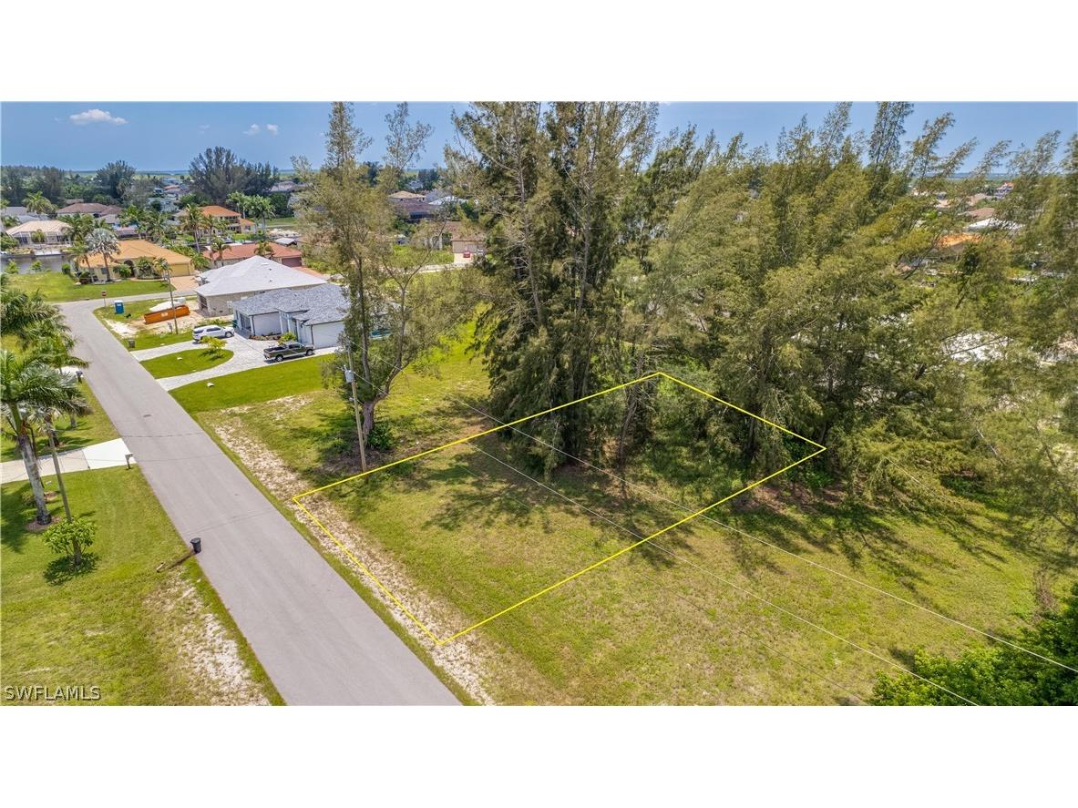 128 SW 35th Avenue Cape Coral FL 33991 222047631 image1