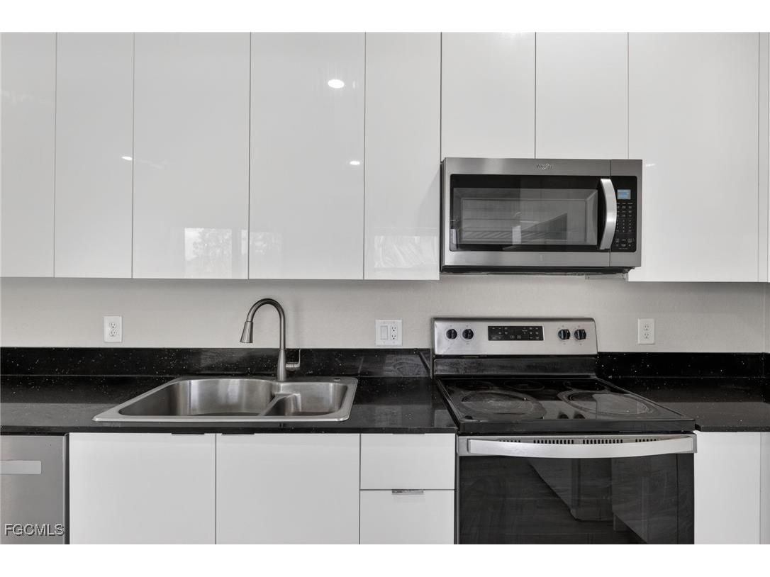 128 Viewpoint Drive Lehigh Acres FL 33972 2025024918 image16