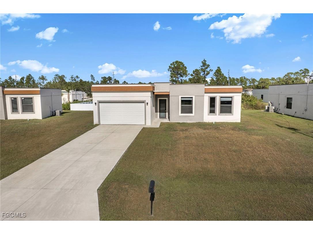 128 Viewpoint Drive Lehigh Acres FL 33972 2025024918 image2