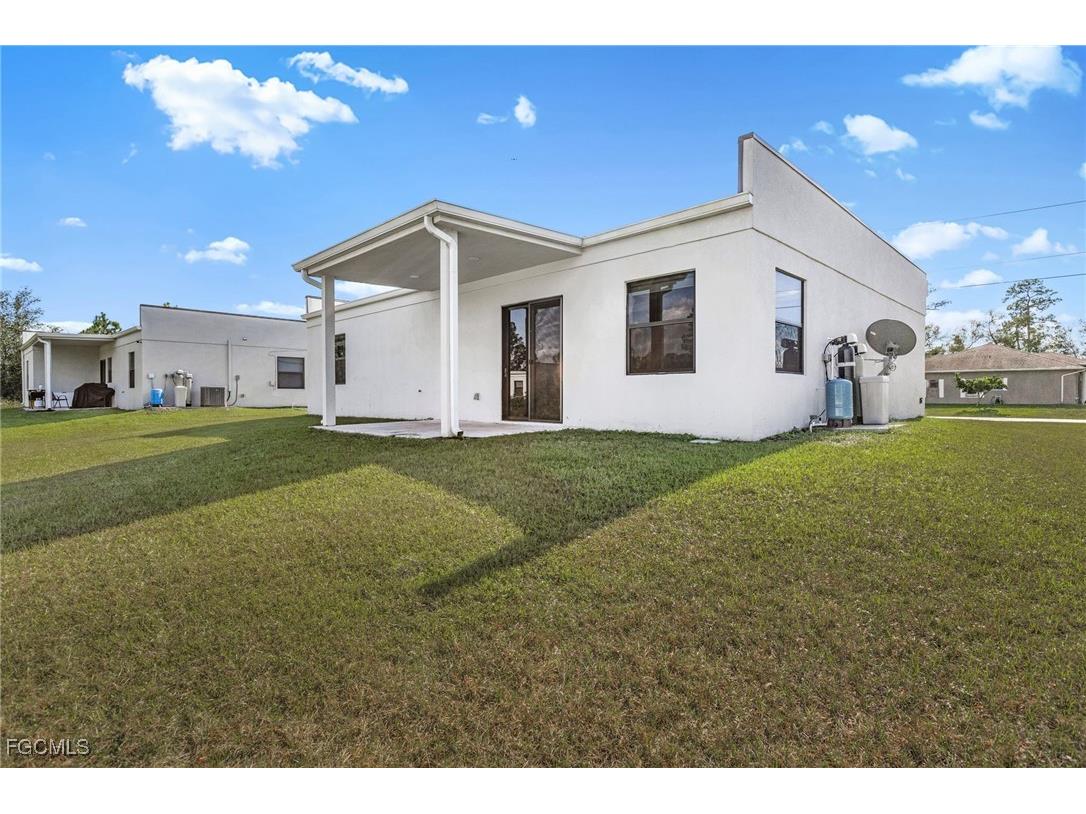 128 Viewpoint Drive Lehigh Acres FL 33972 2025024918 image34