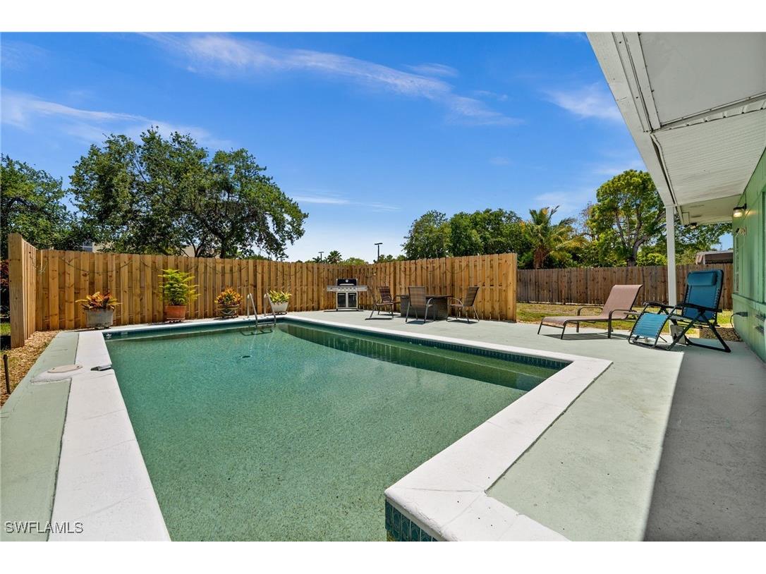 1280 22nd Avenue N Naples FL 34103 226002420 image2