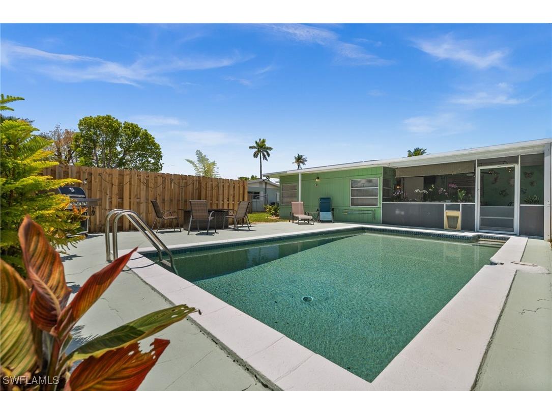 1280 22nd Avenue N Naples FL 34103 226002420 image24