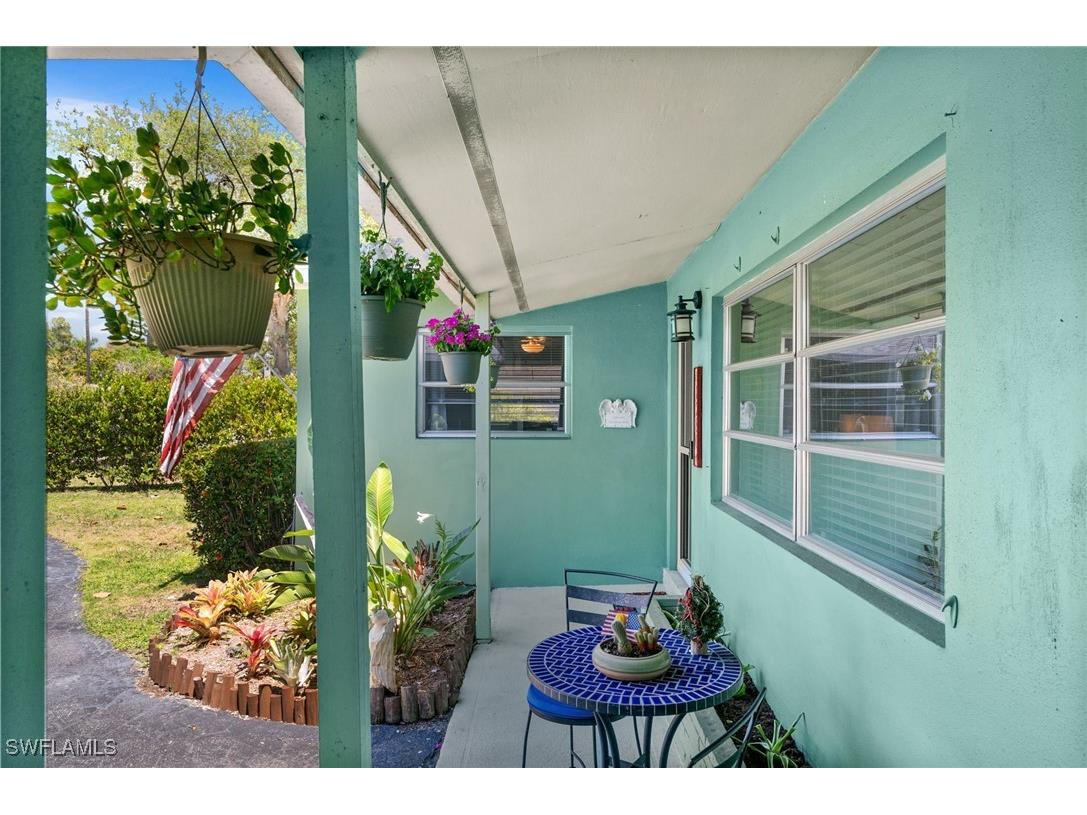 1280 22nd Avenue N Naples FL 34103 226002420 image35