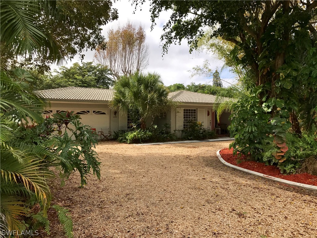 1280 Biltmore Drive Fort Myers FL 33901 223003207 image1