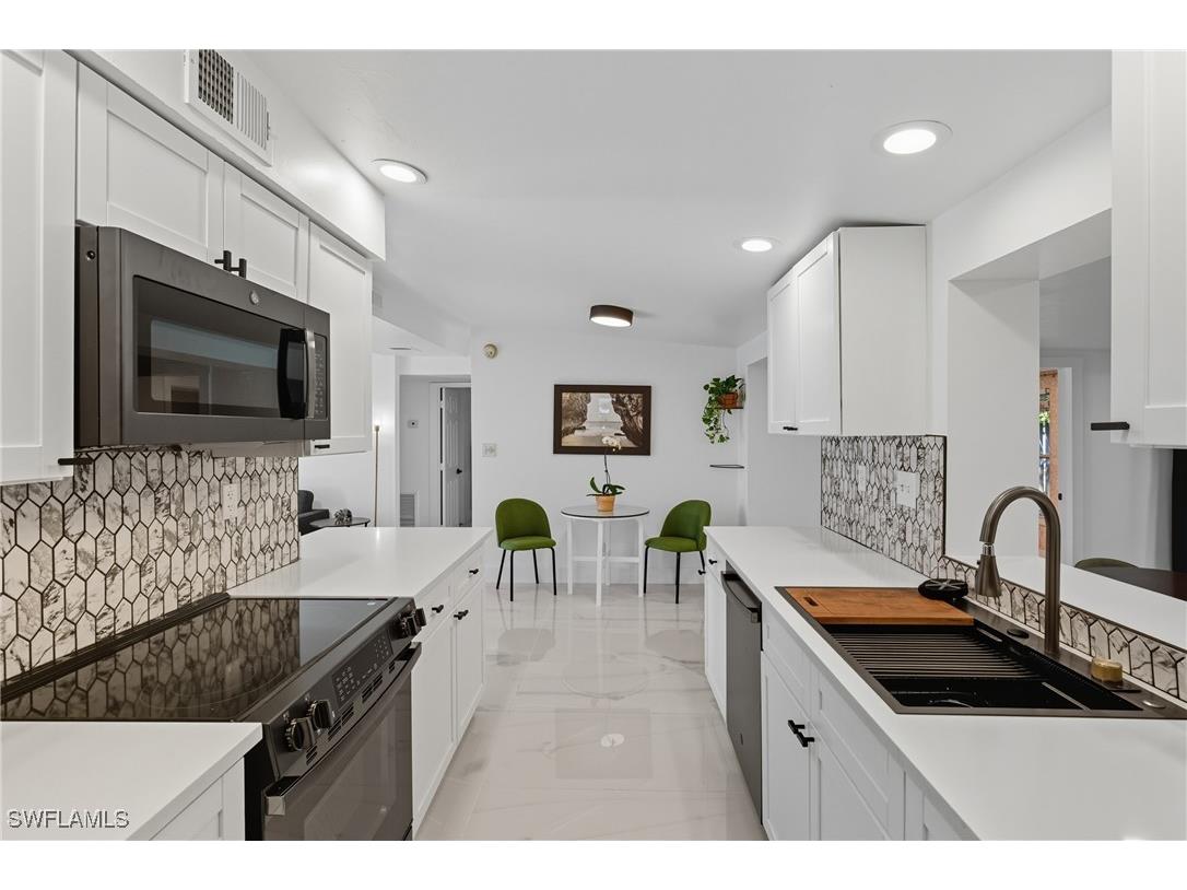 1280 Pine Street Naples FL 34104 226000680 image11