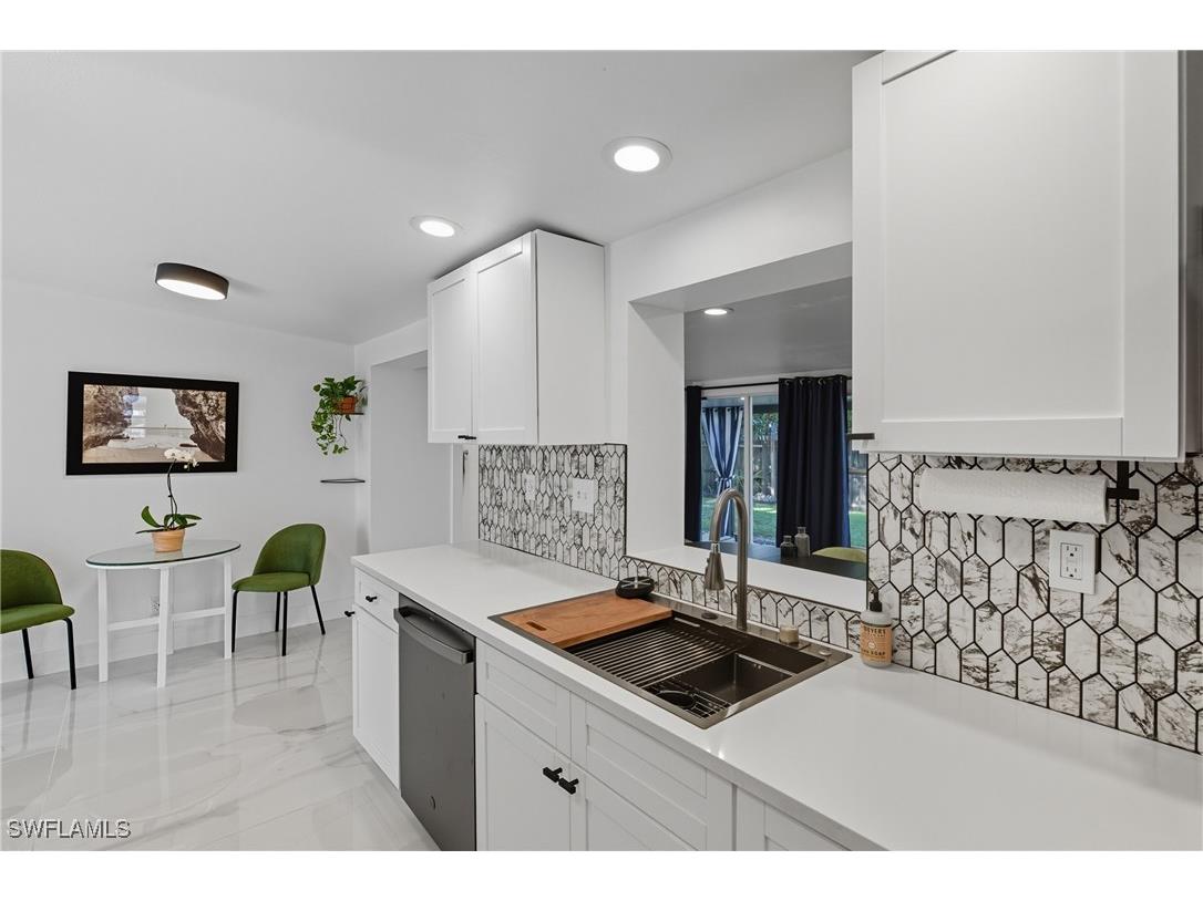 1280 Pine Street Naples FL 34104 226000680 image12