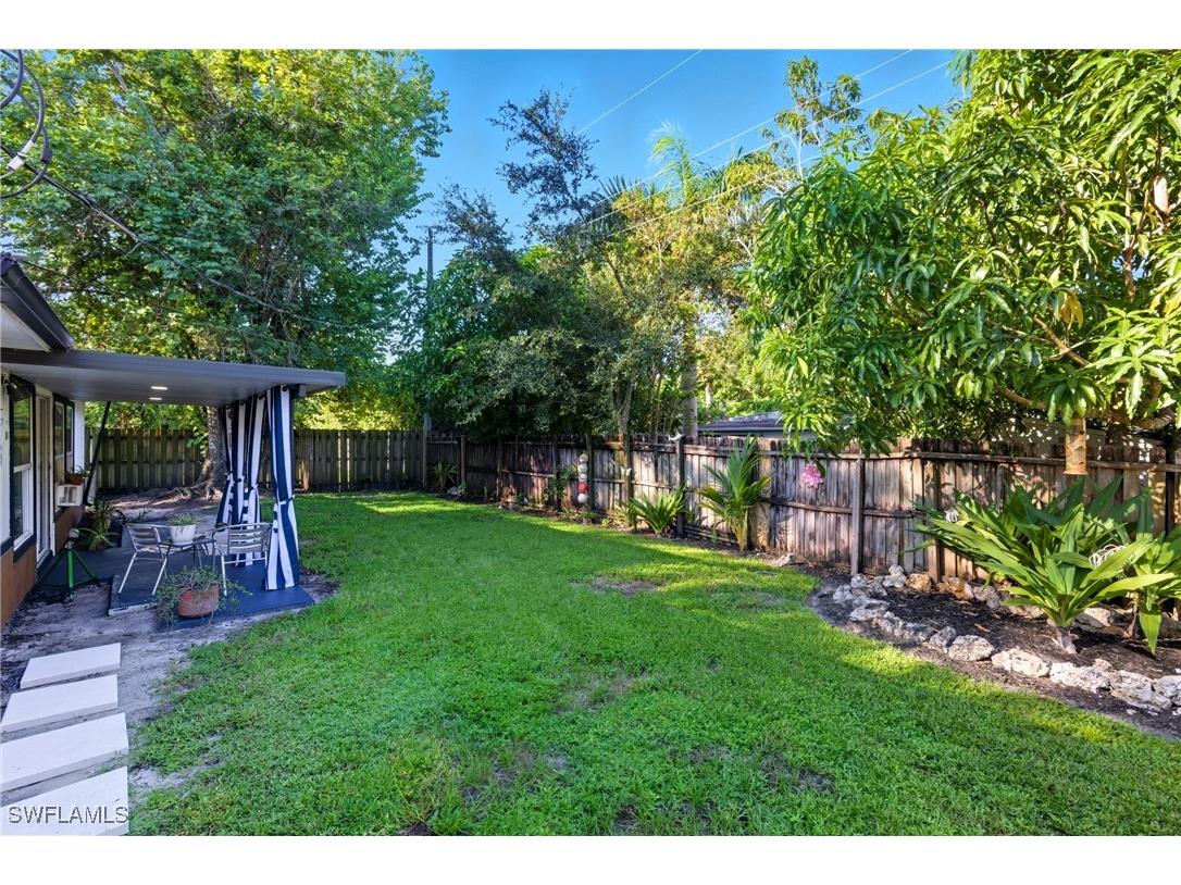 1280 Pine Street Naples FL 34104 226000680 image19