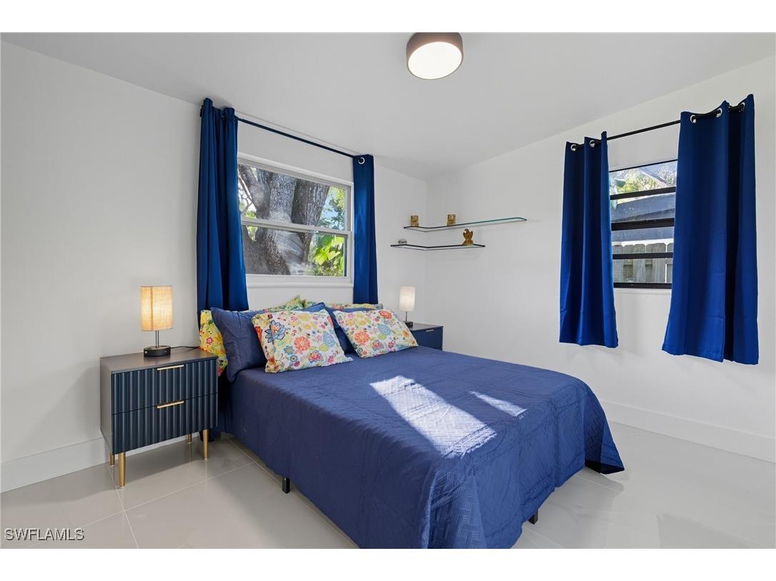 1280 Pine Street Naples FL 34104 226000680 image21