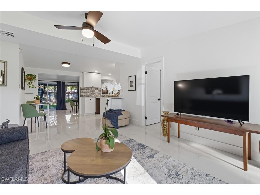 1280 Pine Street Naples FL 34104 226000680 image3