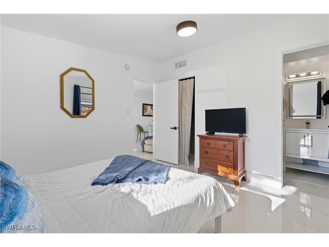 1280 Pine Street Naples FL 34104 226000680 image30