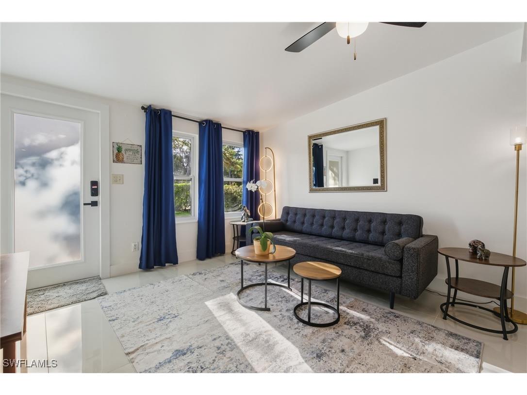 1280 Pine Street Naples FL 34104 226000680 image4