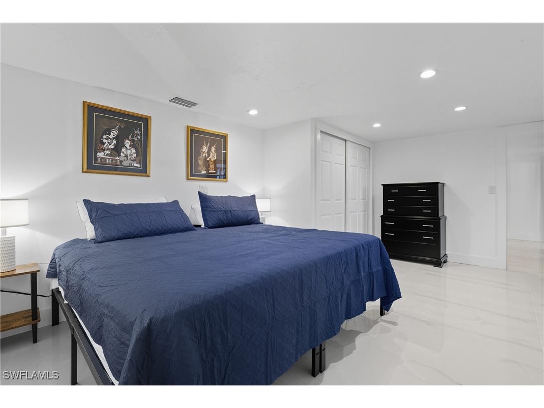 1280 Pine Street Naples FL 34104 226000680 image8