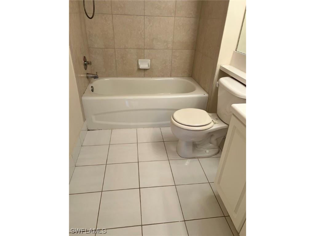 1280 Wildwood Lakes Boulevard #105 Naples FL 34104 223049890 image1