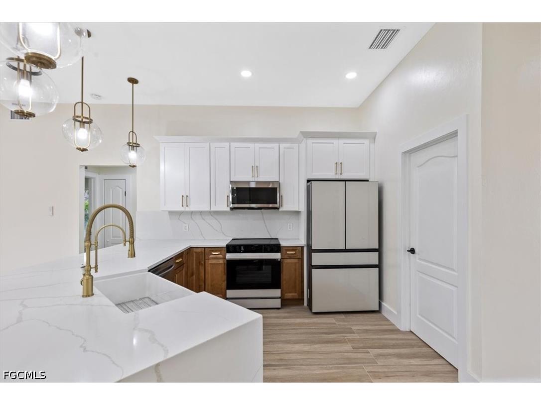 12809 Vista Pine Circle Fort Myers FL 33913 2026019858 image8