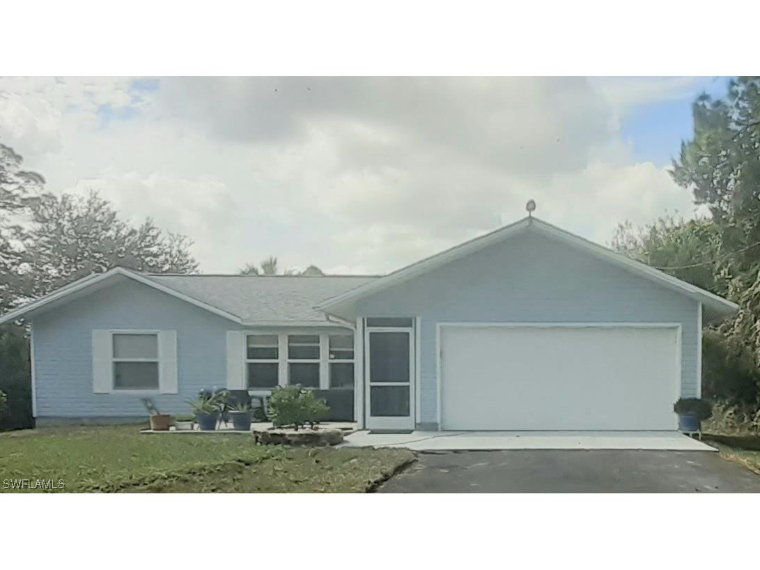 1281 15th Street SW Naples FL 34117 223070757 image1