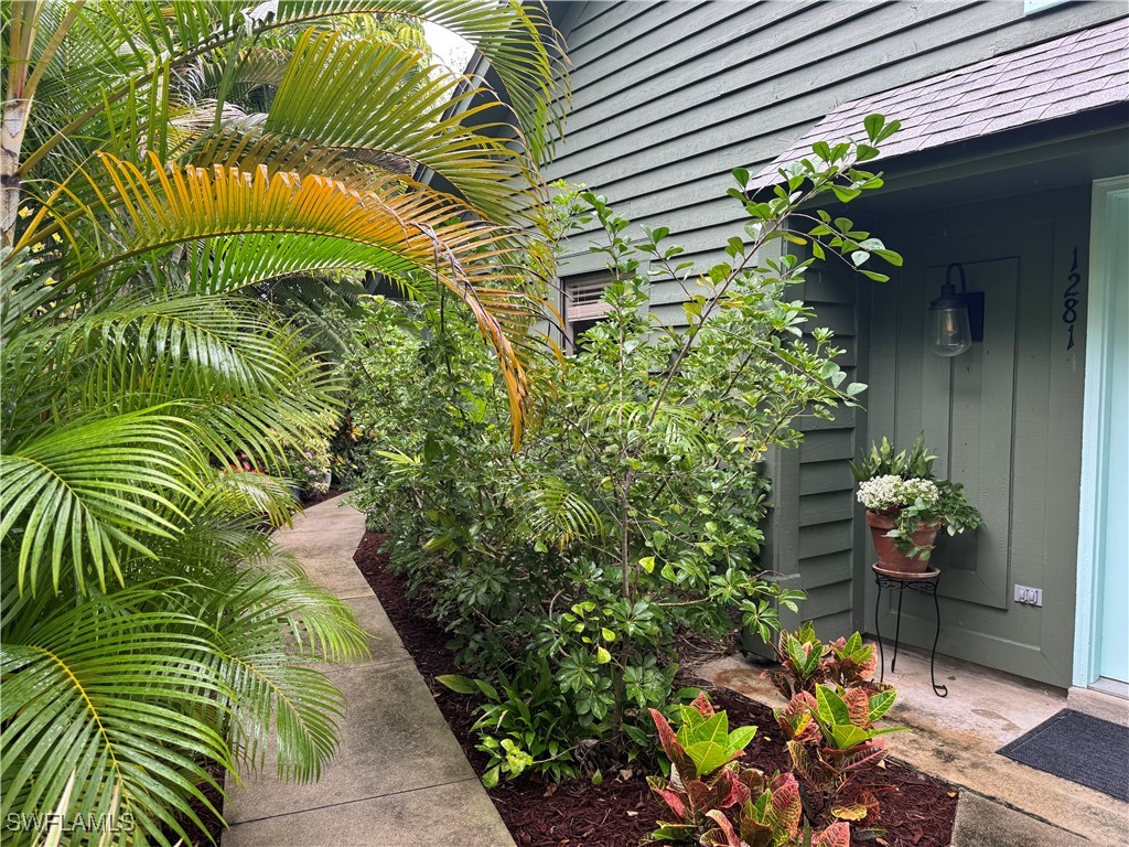 1281 Solana Road Naples FL 34103 225025891 image2