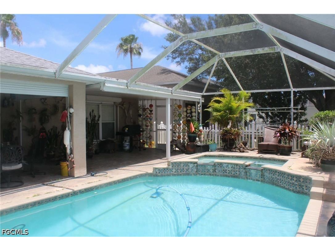 12810 Aston Oaks Drive Fort Myers FL 33912 2026026061 image36