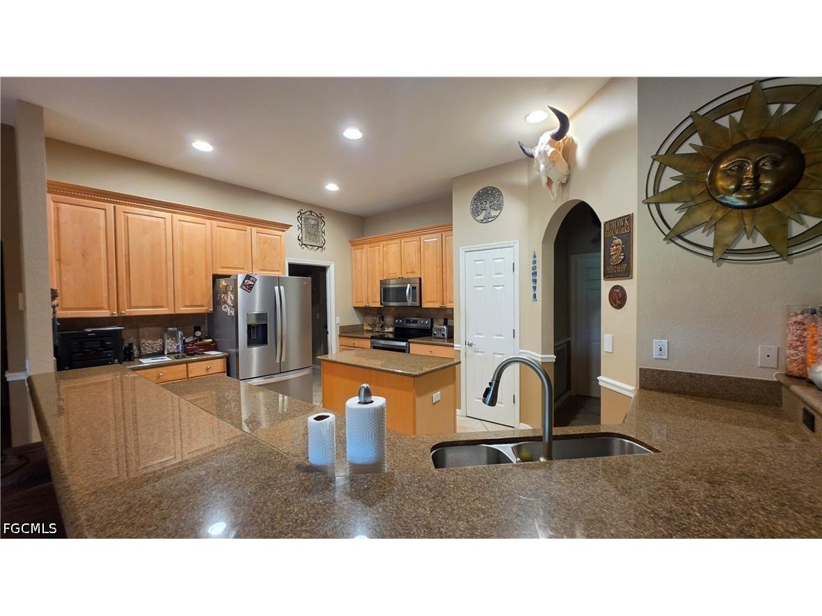 12810 Aston Oaks Drive Fort Myers FL 33912 2026026061 image4