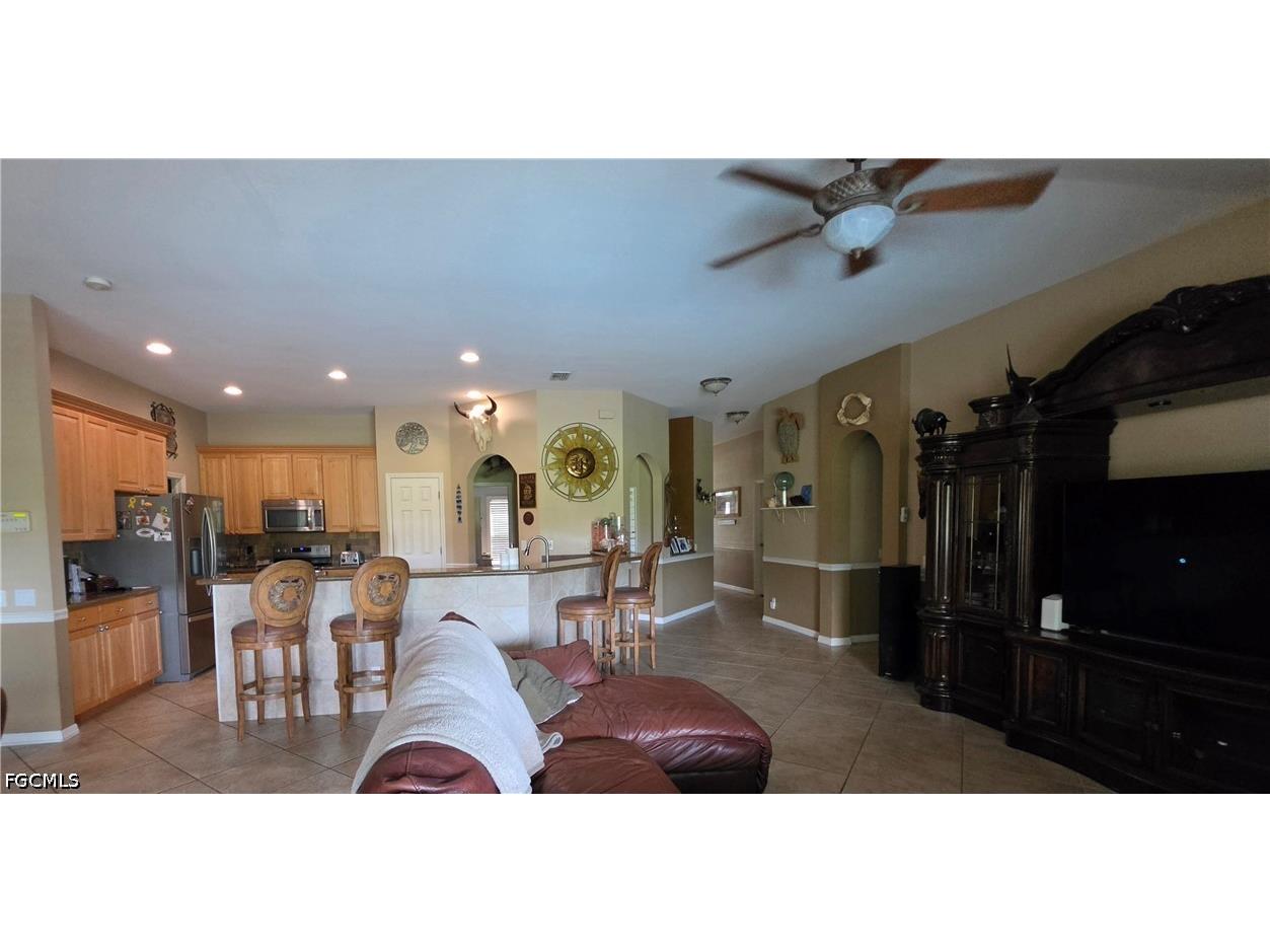 12810 Aston Oaks Drive Fort Myers FL 33912 2026026061 image5