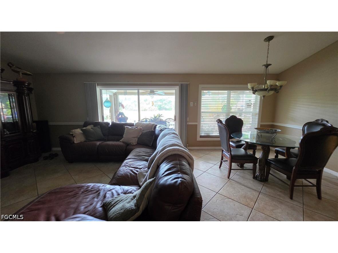12810 Aston Oaks Drive Fort Myers FL 33912 2026026061 image8