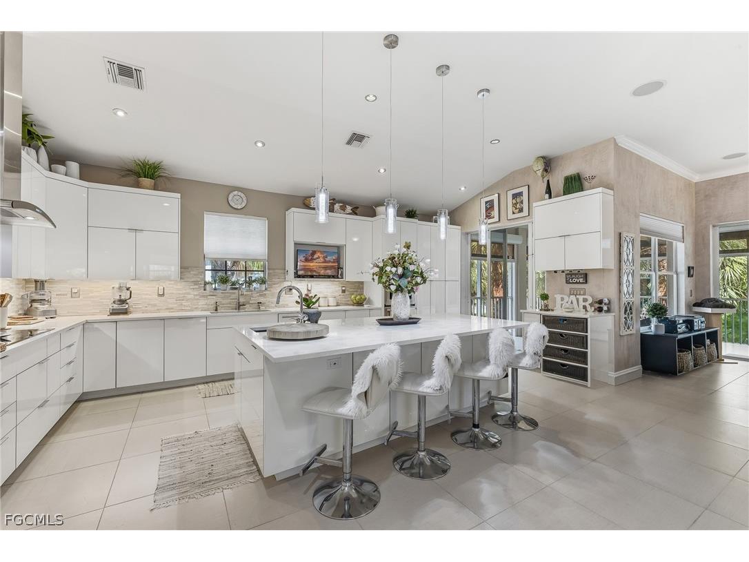 12815 Carrington Circle #2 Naples FL 34105 2026011368 image4