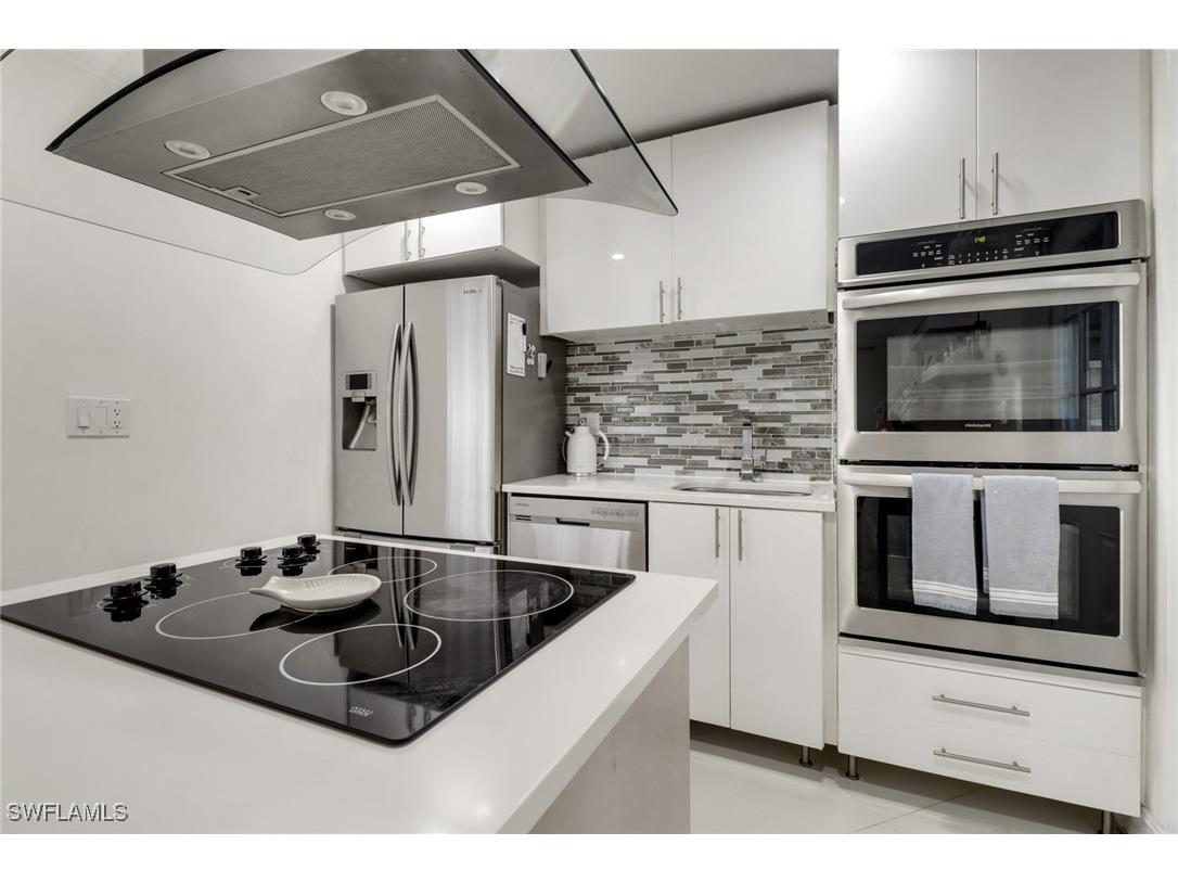 1282 Illinois Drive Naples FL 34103 225064635 image8