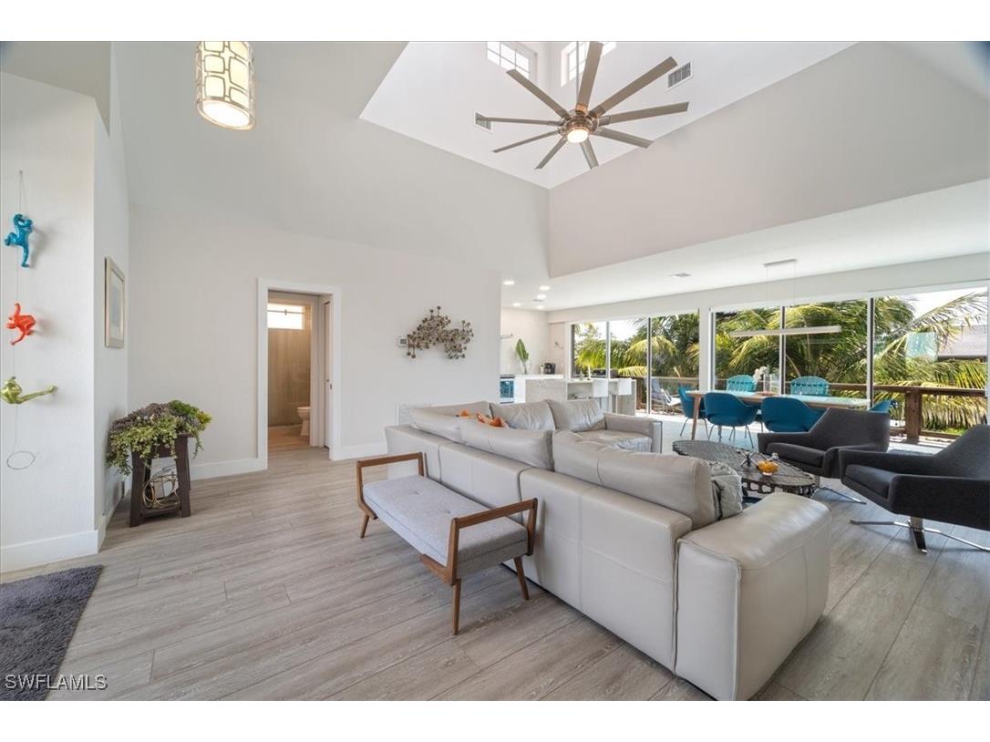 1282 Venetian Way Naples FL 34110 226001840 image12