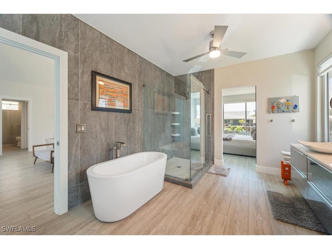 1282 Venetian Way Naples FL 34110 226001840 image26