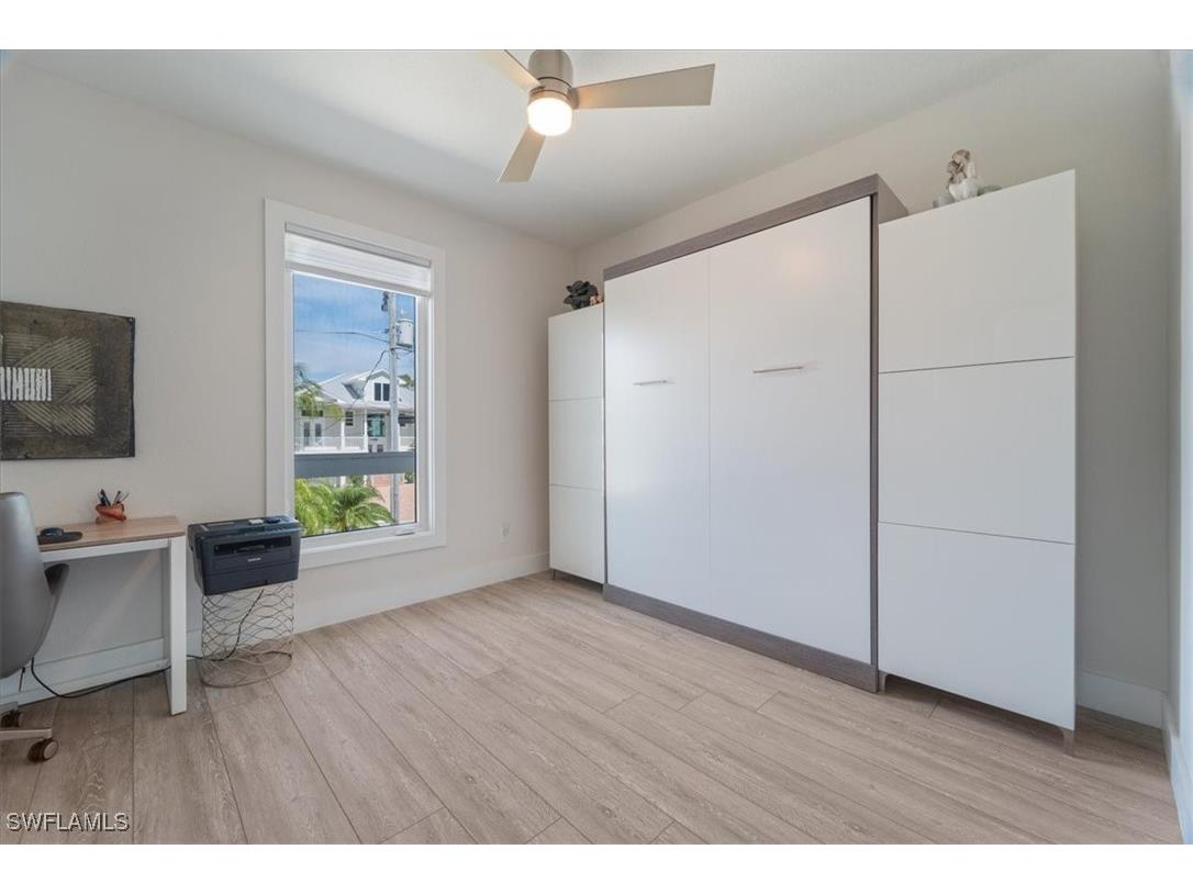 1282 Venetian Way Naples FL 34110 226001840 image30