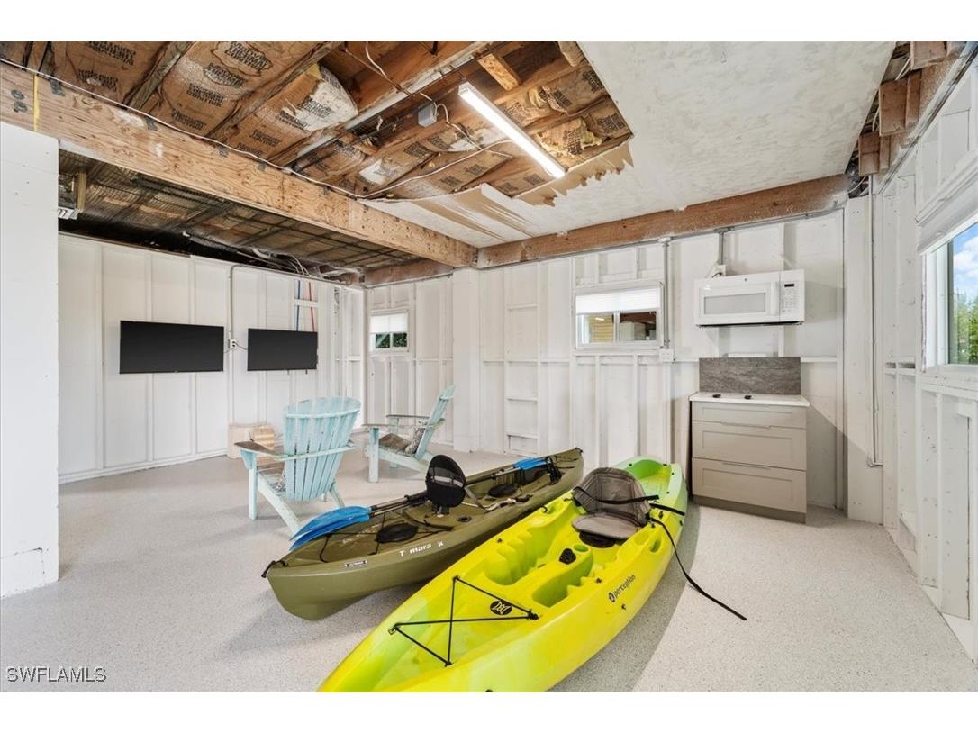 1282 Venetian Way Naples FL 34110 226001840 image39