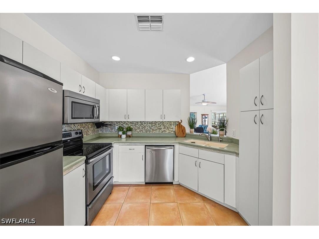 12821 Eagle Pointe Cir Fort Myers FL 33913 226013739 image9