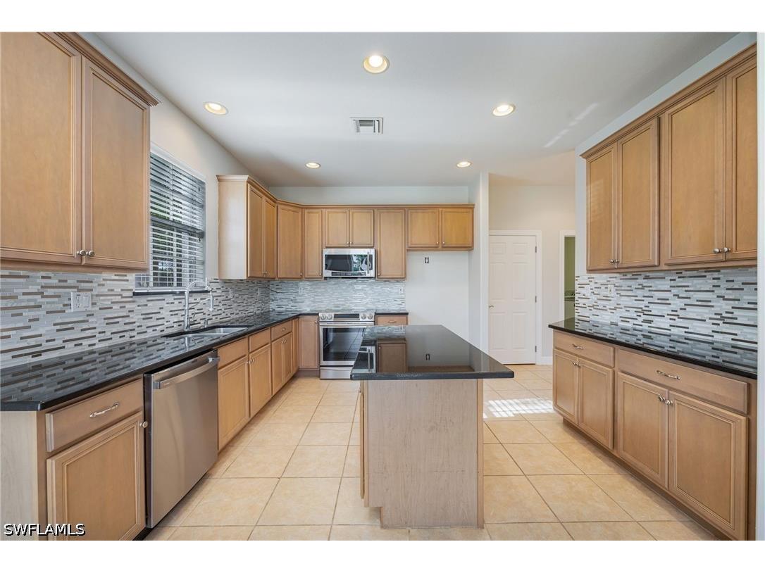 12823 Carrington Circle #4 Naples FL 34105 226015934 image10