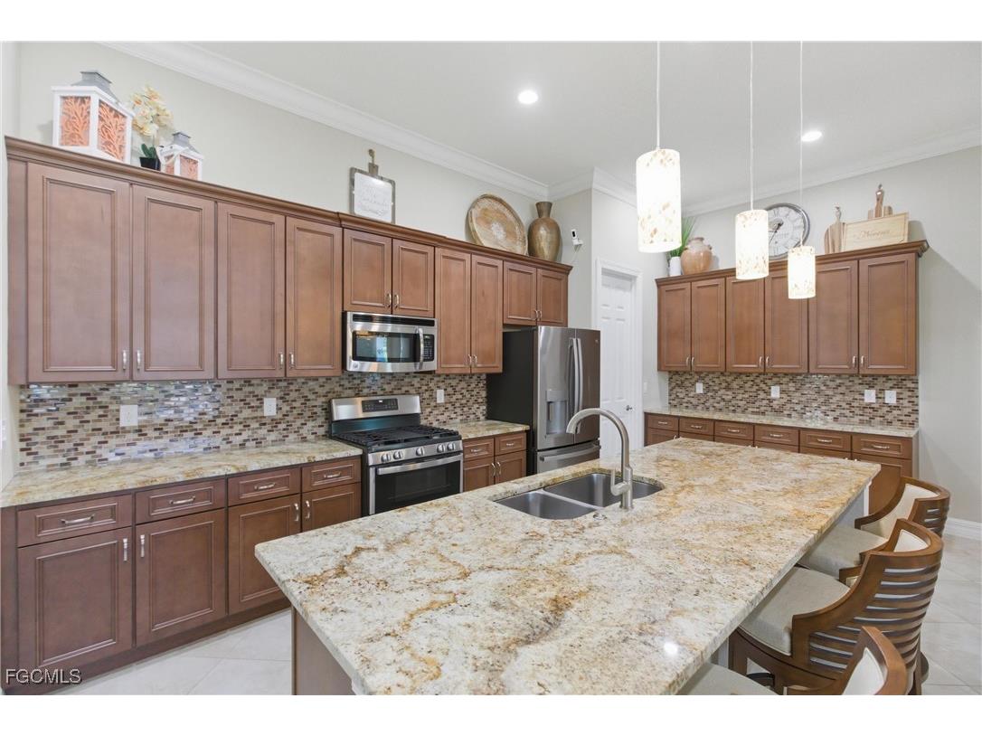 12825 Fairway Cove Court Fort Myers FL 33905 2025016545 image11