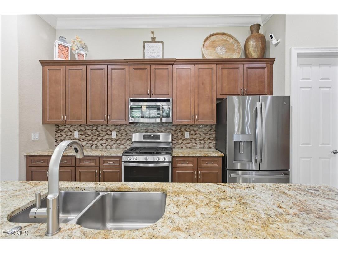 12825 Fairway Cove Court Fort Myers FL 33905 2025016545 image14