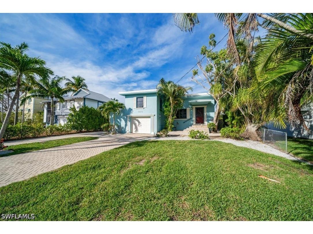 1283 Grand Canal Drive Naples FL 34110 226017988 image1